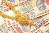 Индия: спрос на золото упал из-за урожая и цен