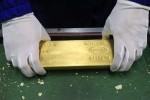 Слабый рубль на пользу золотодобытчикам России