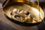 Добыча золота в ЮАР на минимуме 15 месяцев