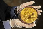 Золотая монета номиналом 10000 руб. посвящена Сочи