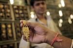 Ювелиры Индии рады падению цен на золото в стране