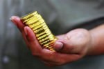Иран приватизирует добычу золота в стране