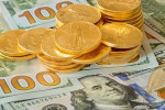 ﻿Золото взлетело, а доллар упал после заседания ФРС