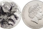 Серебряная монета посвящена горе Эверест