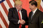 Атака Трампа на Китай толкает золото вверх
