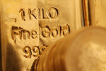 Прогноз аналитиков: золото продолжит «накапливать силу»