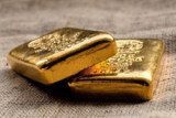 Золото: сильная поддержка при 1200$ за унцию