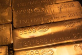 Венесуэла тайно продала 8 тонн золота