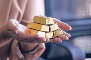 Как инвестируют в золото богатые инвесторы