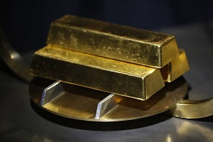 Золото готовится протестировать недавние максимумы