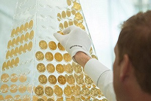 В Мюнхене покажут дерево из золотых монет