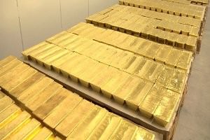 Центробанки Европы стали покупать золото