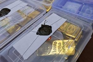 В Индии поймали контрабандистов с 60 кг. золота