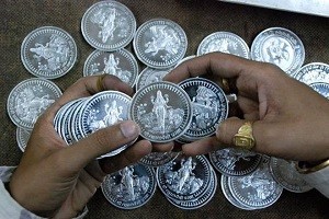 Индия - лидер по выпуску серебряных монет в Азии