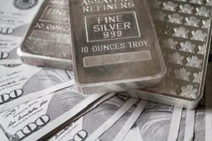 Одна важная причина, почему покупка серебра лучше золота