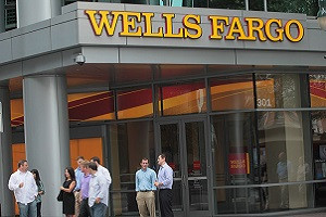 Wells Fargo: низкая цена золота для инвесторов