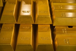 Консолидация золота на новом уровне после «иранского роста»