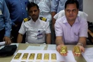 Бортпроводники из Индии и контрабанда золота