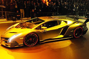 В Дубае продаётся позолоченный Lamborghini