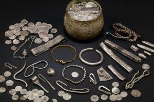 В Англии найден клад серебра времён викингов