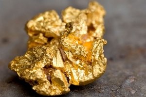 Золото: спад добычи в мире на месторождениях