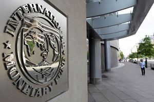 МВФ: в 2023 году люди почувствуют рецессию