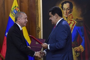 Венесуэла отправила золото в Турцию на аффинаж
