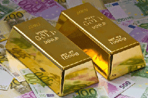 Золото в евро побило исторический рекорд. На очереди — рубль