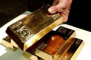 Золото достигло максимума за последние 3 месяца
