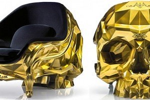 Золотое кресло в форме черепа создано во Франции